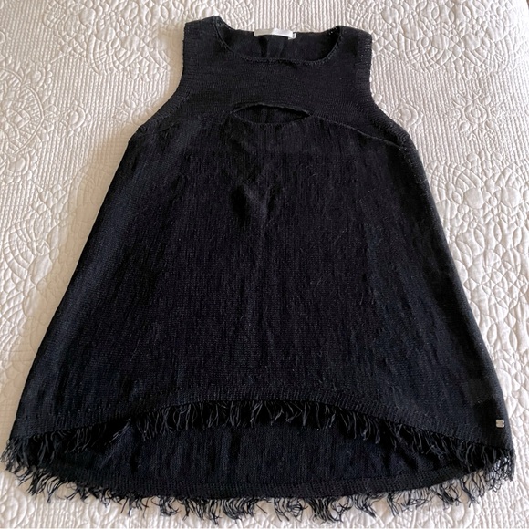 Like New One Grey Day black linen mix sleeveless hi/lo top - Picture 3 of 14